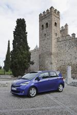 Toyota Verso-S 2010 года